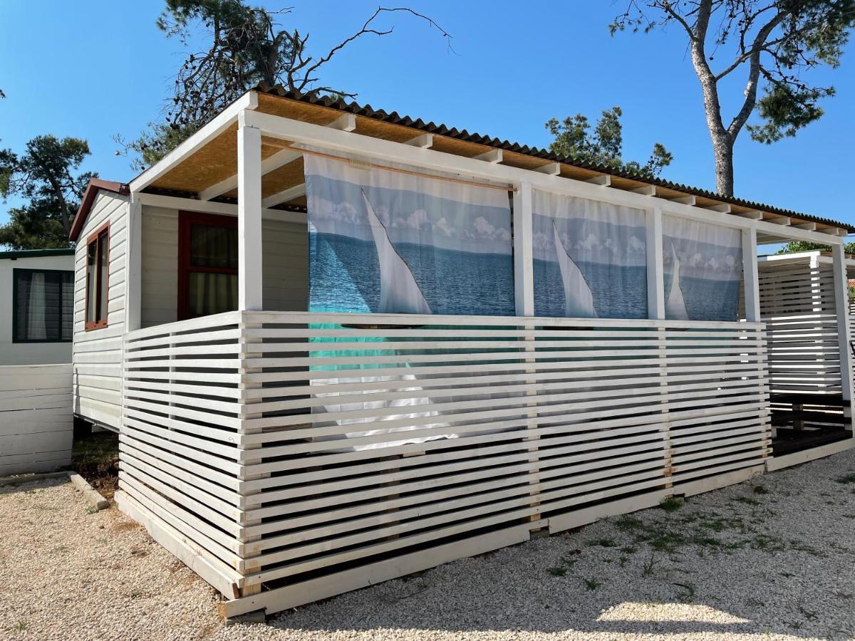 Dalmacia Mobile Homes And Caravans At The Beach Privlaka  Esterno foto