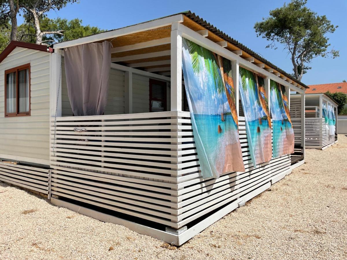Dalmacia Mobile Homes And Caravans At The Beach Privlaka  Esterno foto