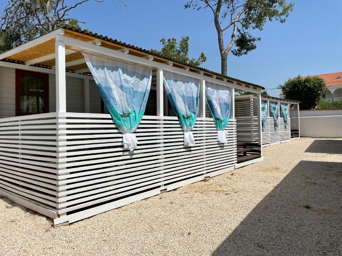 Dalmacia Mobile Homes And Caravans At The Beach Privlaka  Esterno foto