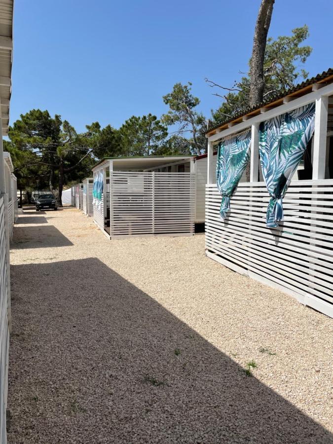 Dalmacia Mobile Homes And Caravans At The Beach Privlaka  Esterno foto