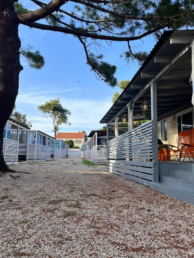 Dalmacia Mobile Homes And Caravans At The Beach Privlaka  Esterno foto