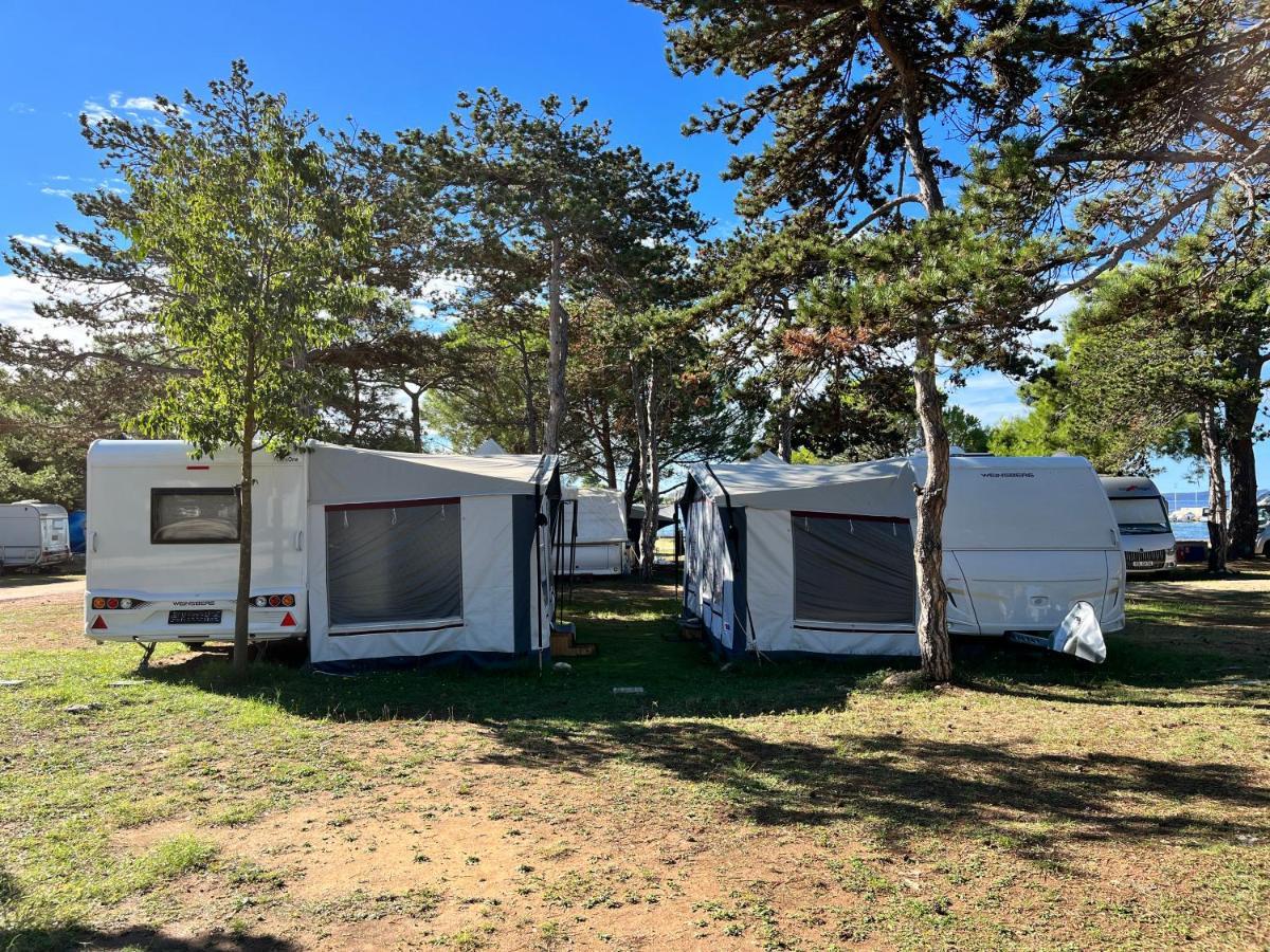 Dalmacia Mobile Homes And Caravans At The Beach Privlaka  Esterno foto