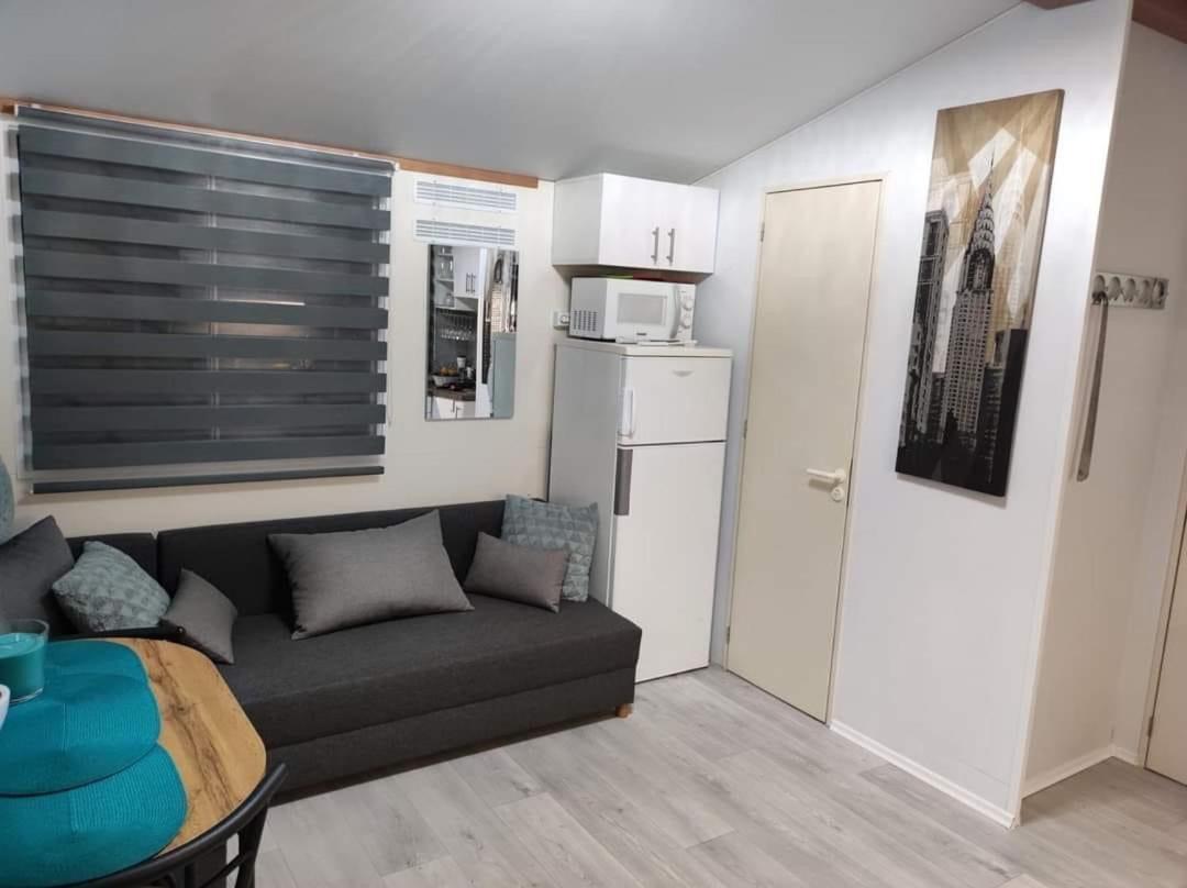Dalmacia Mobile Homes And Caravans At The Beach Privlaka  Esterno foto
